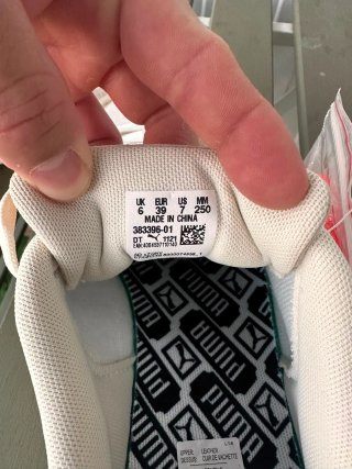 Zapatillas Puma Suede Blancas y Rojas Son Generica
