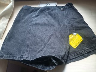 Falda pantalón Stradivarius negra