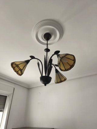 Lámpara colgante diseño floral cristal y metal