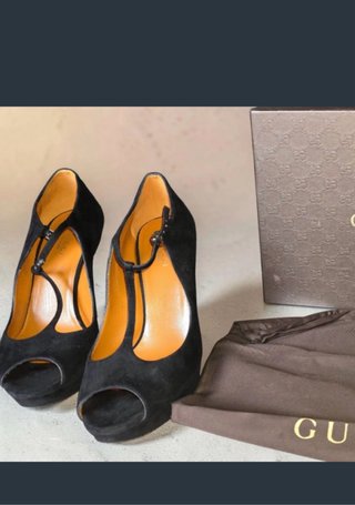 Zapatos Gucci Tacón Negro T-Strap Peep Toe