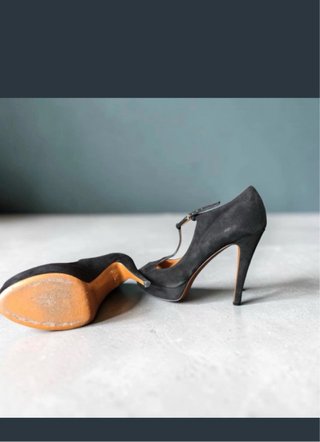 Zapatos Gucci Tacón Negro T-Strap Peep Toe