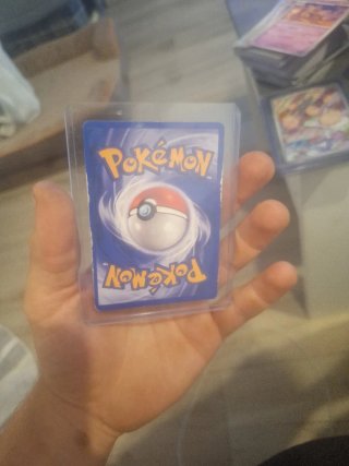 Carta Pokémon Charizard Holográfica