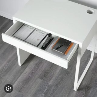 Escritorio Ikea MICKE blanco con cajón