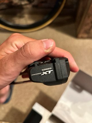 Desviador Shimano Deore XT Di2