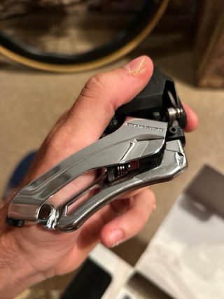 Desviador Shimano Deore XT Di2