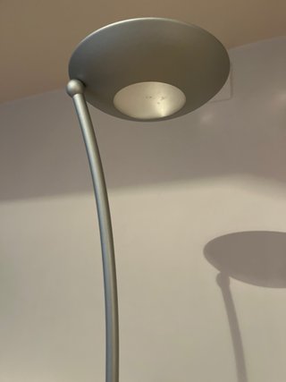 Lámpara de pie moderna gris metal Halogena