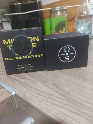 Reloj Omega x Swatch Solar Eclipse