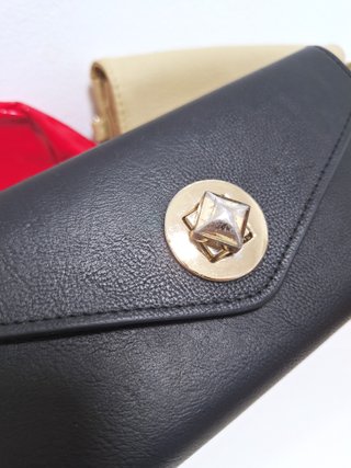 Lote 3 Bolsos: Cartera Mano y Neceser