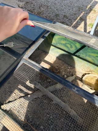 Terrario Jaula con Ruedas y Puertas