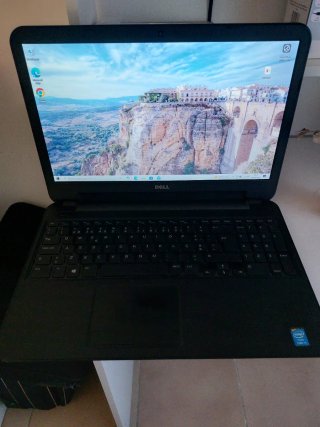 Portátil Dell i5 com Disco SSD Rápido