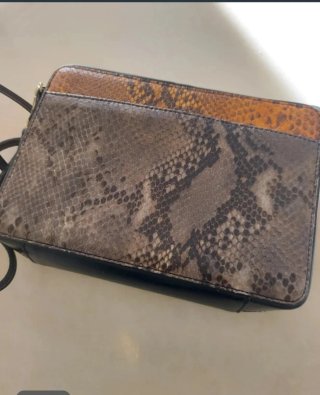 Bolso Uterqüe marrón y gris
