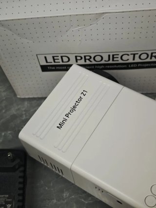 Mini proyector Z1 Blanco