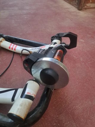 Bicicleta de carretera KTM Strada LC + rodillo