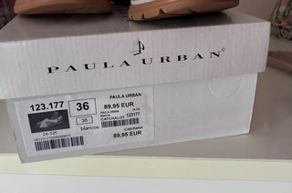 Sandalias blancas sin estrenar