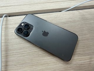iPhone 13 Pro Apple