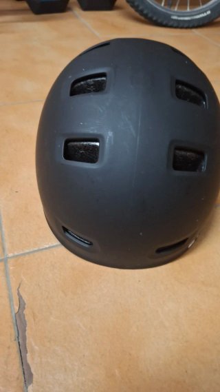 Casco de bici infantil negro