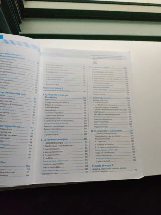 Libro de comunicación y atención al cliente