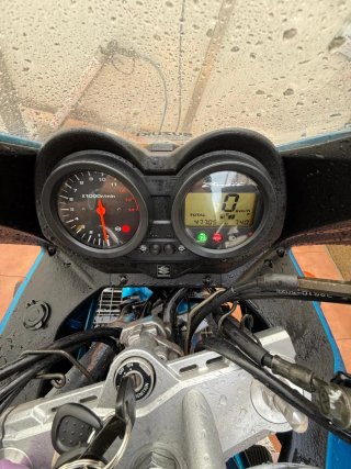 Suzuki Bandit GSF 650 Azul