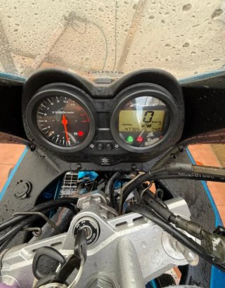 Suzuki Bandit GSF 650 Azul
