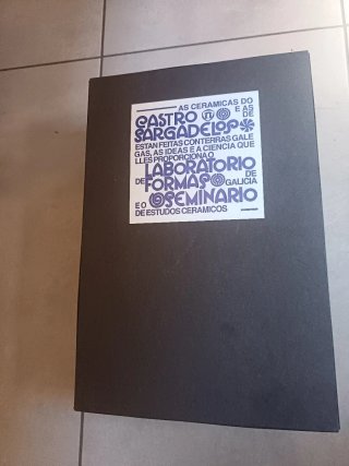 Figura de cerámica Sargadelos En su caja original
