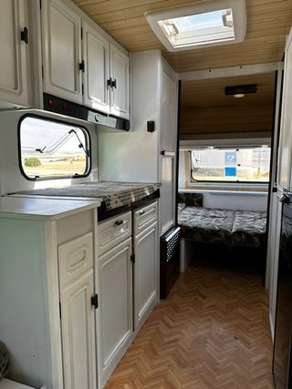 Caravana Bürstner 450 (480 TN) <750kg 5 plazas