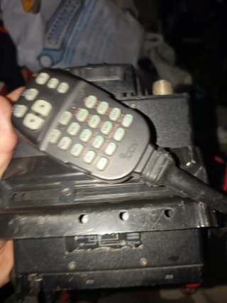 ICOM IC-207H VHF/UHF (Sin frontal) con micrófono