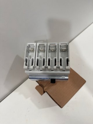Interruptor Automático MCCB Legrand DPX 160