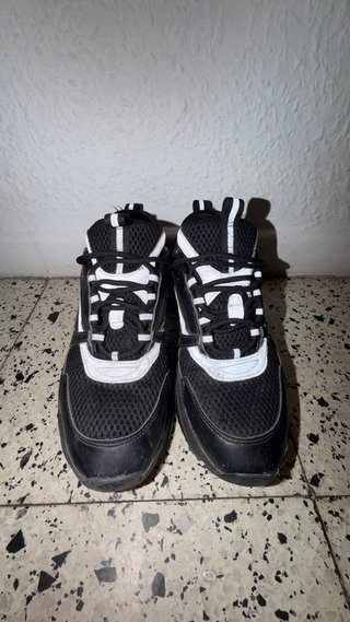 Zapatillas Dior Negras y Blancas