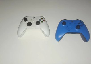 Xbox One S + 2 mandos + 6 juegos