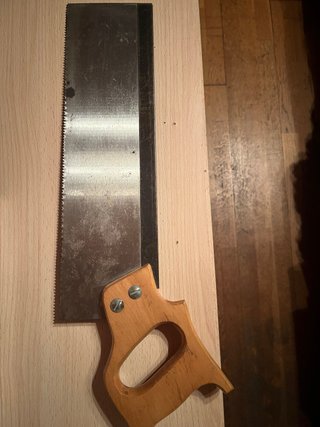 Serrucho carpintero madera