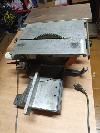 Ingletadora M77 antigua