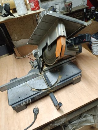 Ingletadora M77 antigua