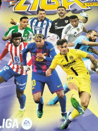 CAMBIO CROMOS FUTBOL STICKER LIGA 26-27 DE PANINI.