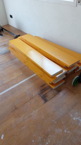 Montaje de suelo spc y laminados