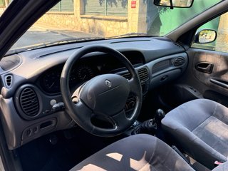 Renault Megane 1.4i  Único Propietario 130.000kms