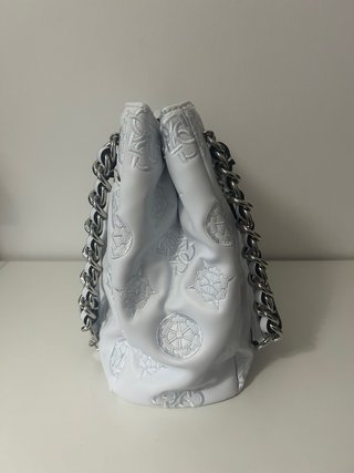 Bolso Guess Blanco Estampado Cadenas