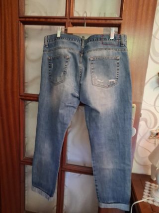 Pantaloni uomo strappati