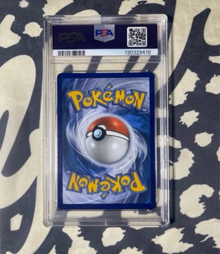 Carta Pokémon Umbreon Gold Star Celebrations PSA 9