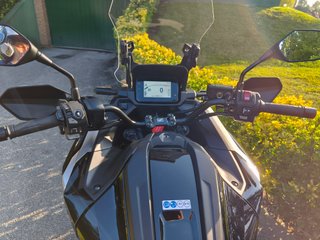 Honda NC750X DCT 2025. Adventure Negra y Plata
