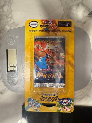 Pokémon Base Set Blister Charizard Art