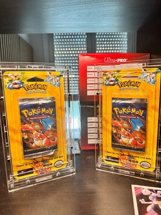 Pokémon Base Set Blister Charizard Art