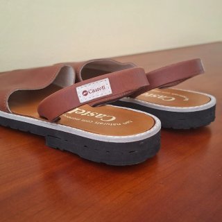 Sandalias Castell Menorquinas Marrones Talla 37