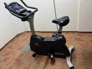 Bicicleta Estática Life Fitness