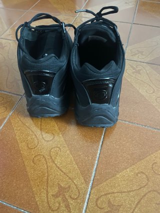 Scarpe sportive nere