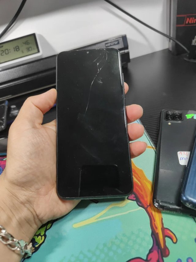 Samsung A22 5G, A12, M12 (Negro, Azul)