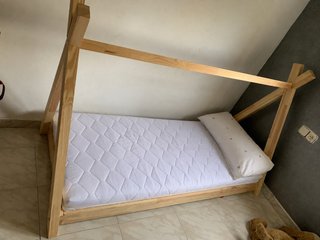 Cama infantil de madera (Tipi)