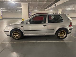 Volkswagen Golf 2001
