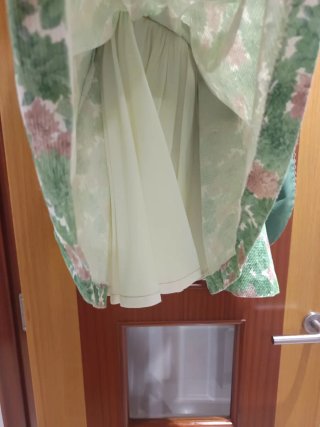 Vestido piqué flores verdes y beige