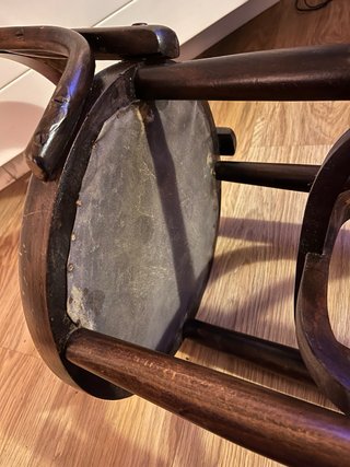 Taburete alto madera curvada estilo Thonet