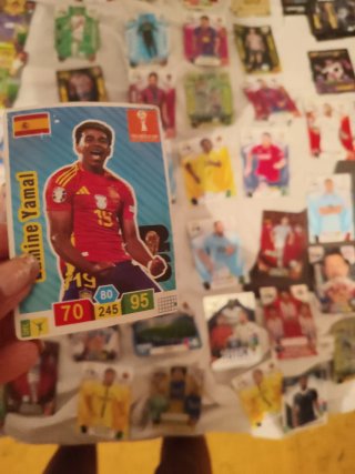 Colección cartas fútbol y Pokémon